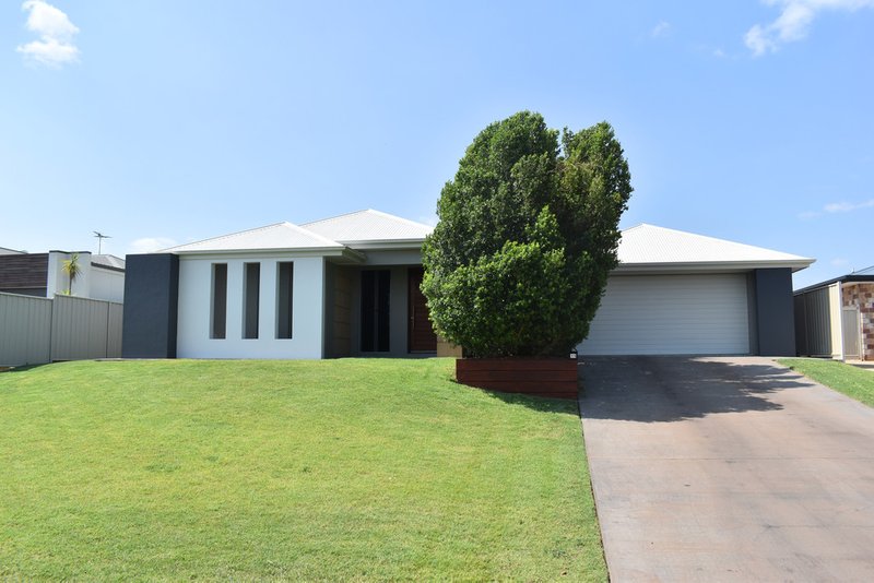 11 Morgan Place, Emerald QLD 4720