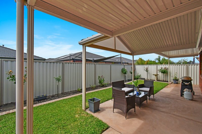 Photo - 11 Morgan Way, Pakenham VIC 3810 - Image 11