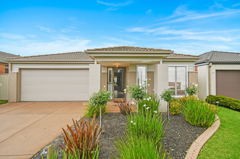 Photo - 11 Morgan Way, Pakenham VIC 3810 - Image 13