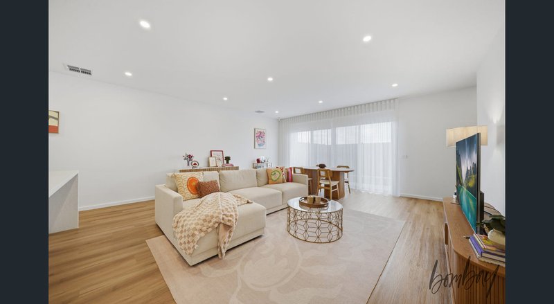 Photo - 11 Mound Avenue, Donnybrook VIC 3064 - Image 6