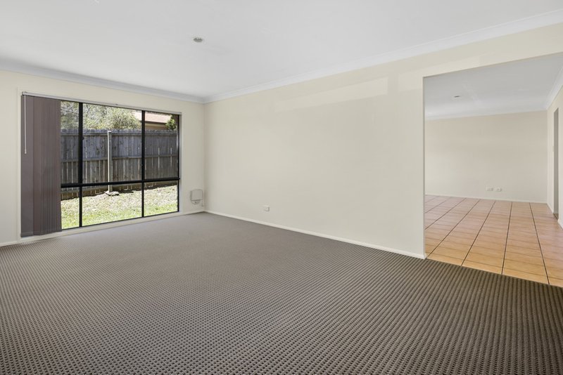 Photo - 11 Mount Flinders Place, Algester QLD 4115 - Image 2