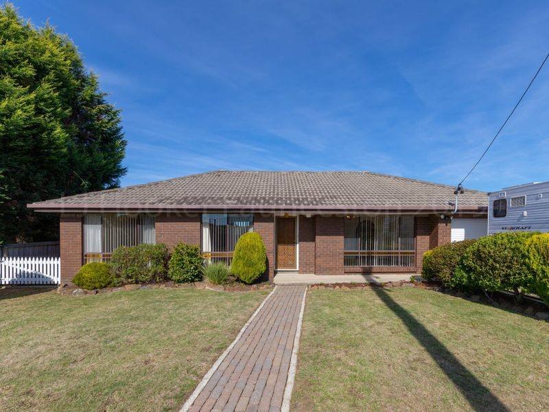 Photo - 11 Mount Stuart Drive, Newnham TAS 7248 - Image 3