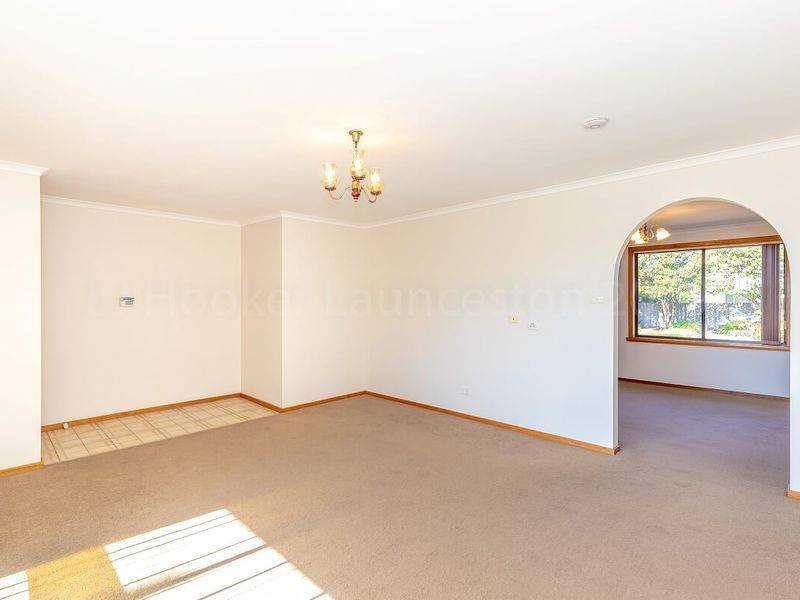 Photo - 11 Mount Stuart Drive, Newnham TAS 7248 - Image 5