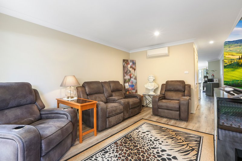 Photo - 11 Mountainview Mews, Albion Park NSW 2527 - Image 4