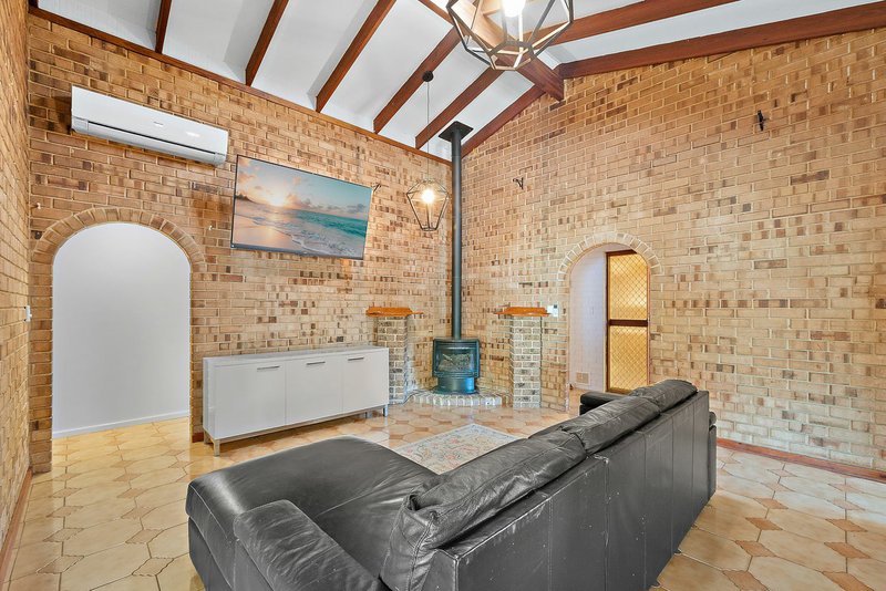 Photo - 11 Moysey Court, Parmelia WA 6167 - Image 13