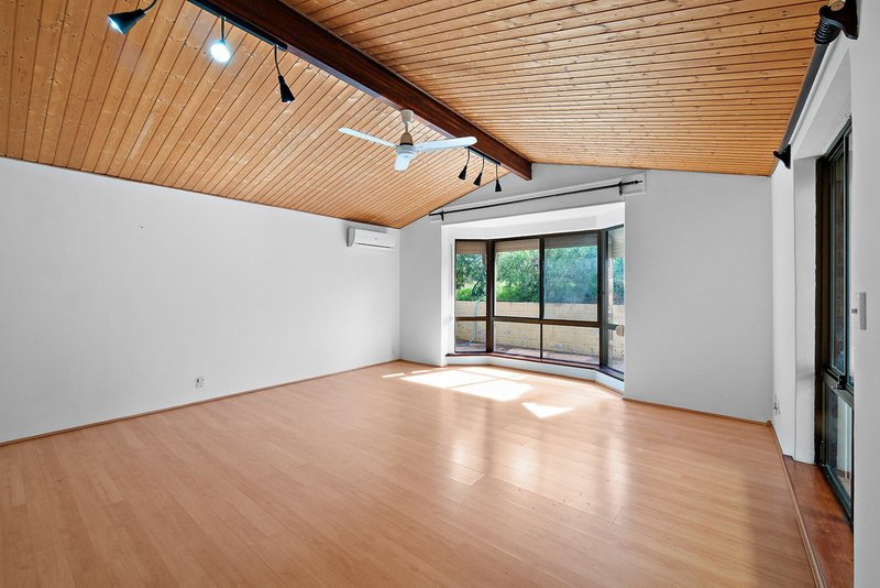 Photo - 11 Moysey Court, Parmelia WA 6167 - Image 14