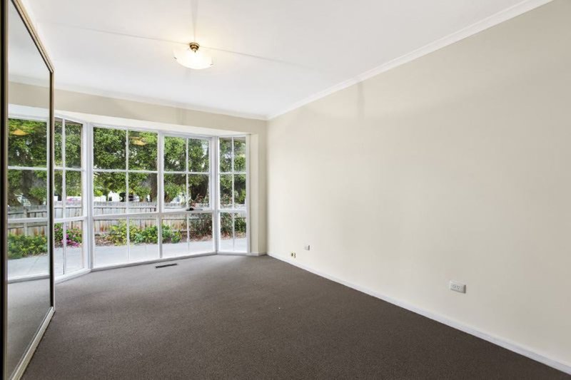 Photo - 1/1 Mudgee Street, Burwood East VIC 3151 - Image 5