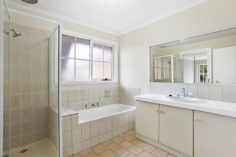 Photo - 1/1 Mudgee Street, Burwood East VIC 3151 - Image 6