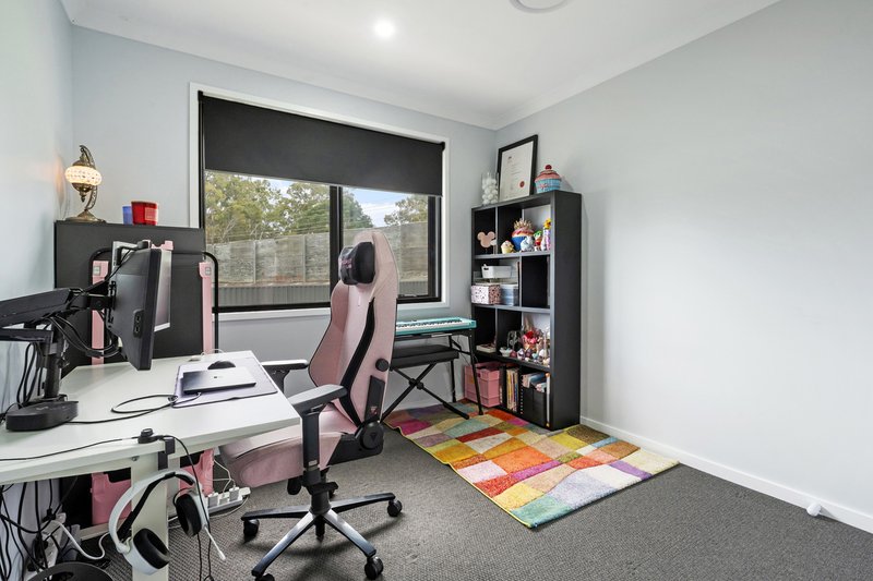Photo - 11 Muller Lane, Lawnton QLD 4501 - Image 16