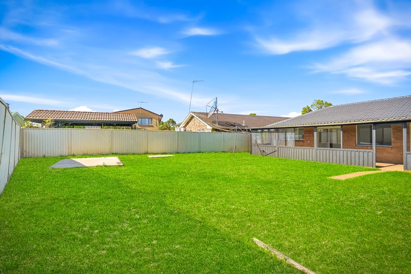 Photo - 11 Mulligan Street, Bossley Park NSW 2176 - Image 12