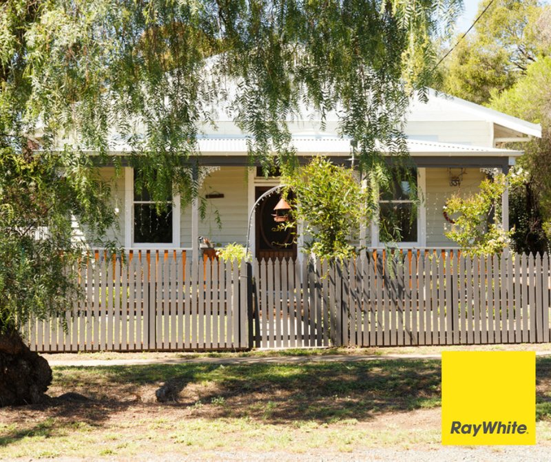 11 Murchison Road, Rushworth VIC 3612