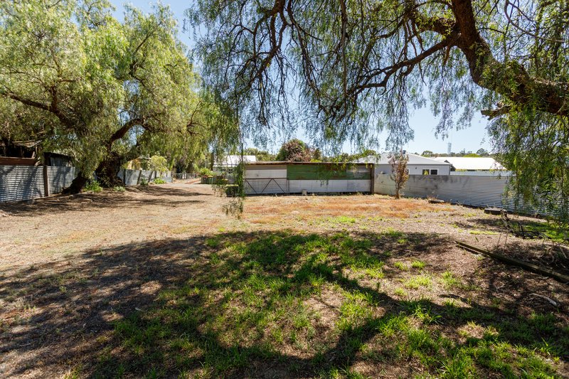 Photo - 11 Murchison Road, Rushworth VIC 3612 - Image 18