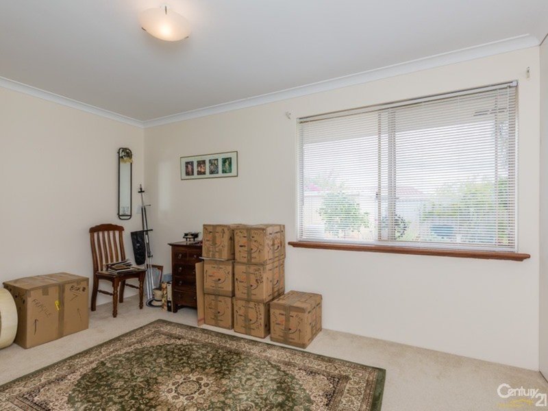 Photo - 11 Murdoch Road, Thornlie WA 6108 - Image 16