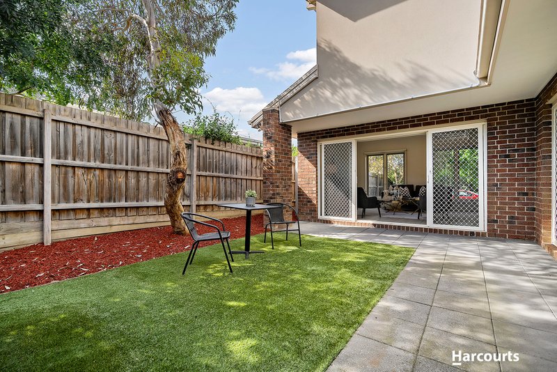 Photo - 1/1 Murra Court, Ashwood VIC 3147 - Image 5