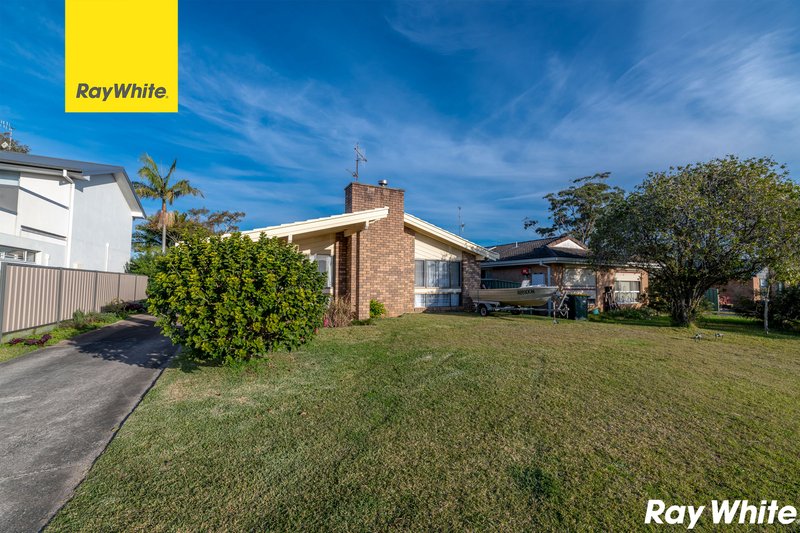 11 Murray Avenue, Forster NSW 2428