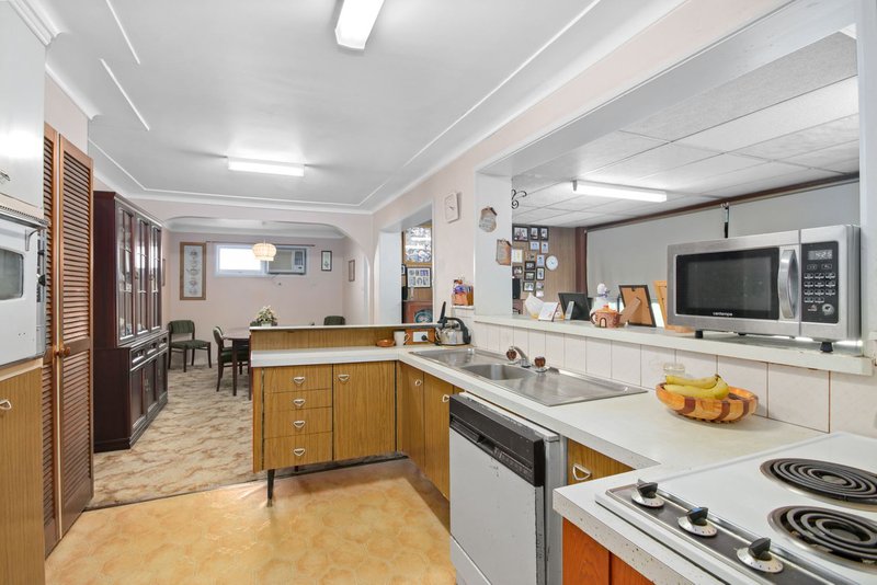 Photo - 11 Myall Street, Doonside NSW 2767 - Image 4