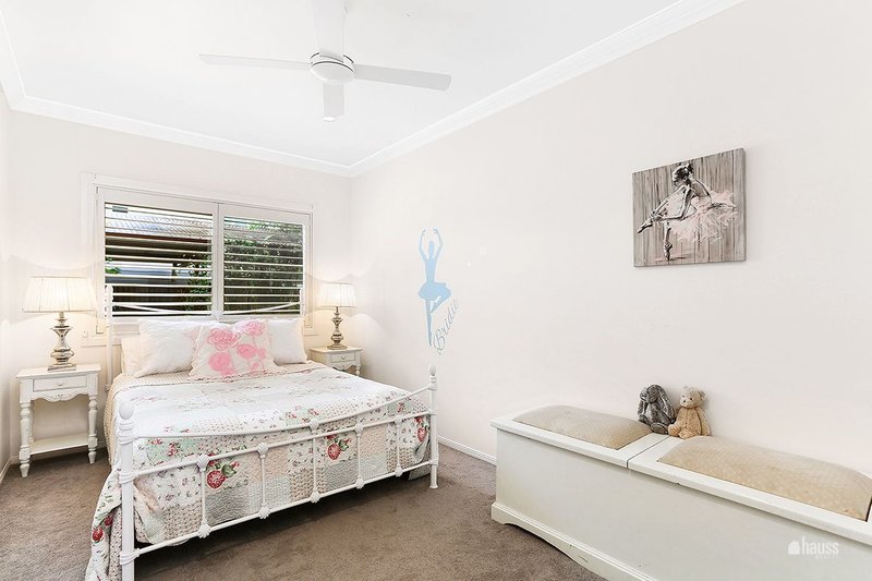 Photo - 11 Myla Terrace, Tennyson QLD 4105 - Image 6