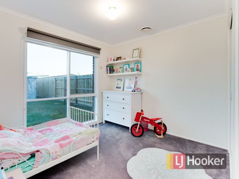 Photo - 11 Nabilla Court, Pakenham VIC 3810 - Image 12