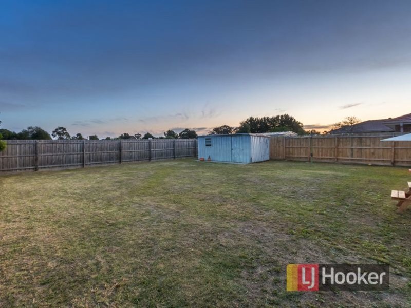 Photo - 11 Nabilla Court, Pakenham VIC 3810 - Image 16