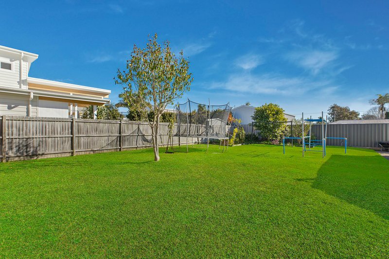 Photo - 11 Naelcm Ave , Killarney Vale NSW 2261 - Image 16