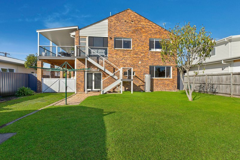 Photo - 11 Naelcm Ave , Killarney Vale NSW 2261 - Image 17