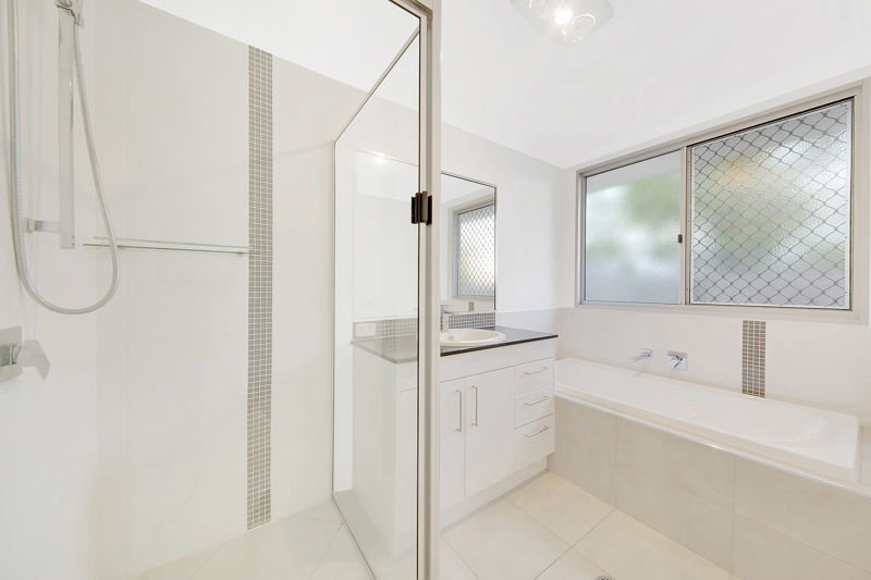 Photo - 11 Namadgi Terrace, New Auckland QLD 4680 - Image 14