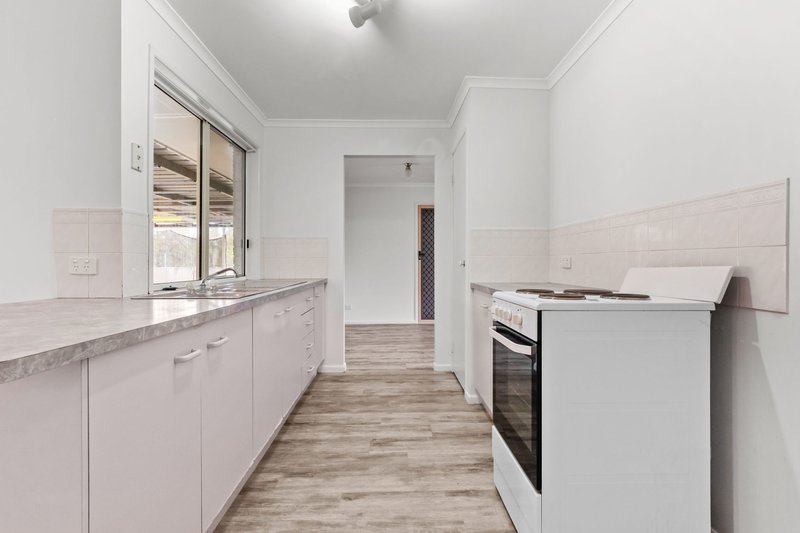 Photo - 11 Nancy Court, Deception Bay QLD 4508 - Image 3