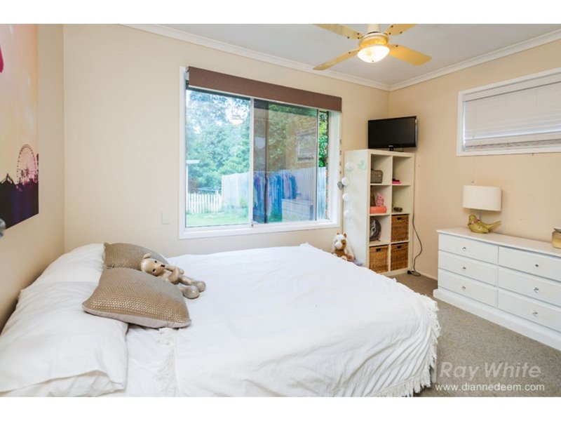 Photo - 11 Nardie Street, Eight Mile Plains QLD 4113 - Image 6