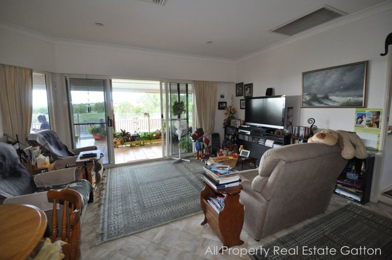 Photo - 11 Narelle Court, Plainland QLD 4341 - Image 9