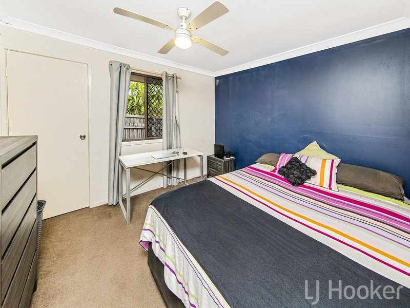 Photo - 11 Naretha Street, Carindale QLD 4152 - Image 13