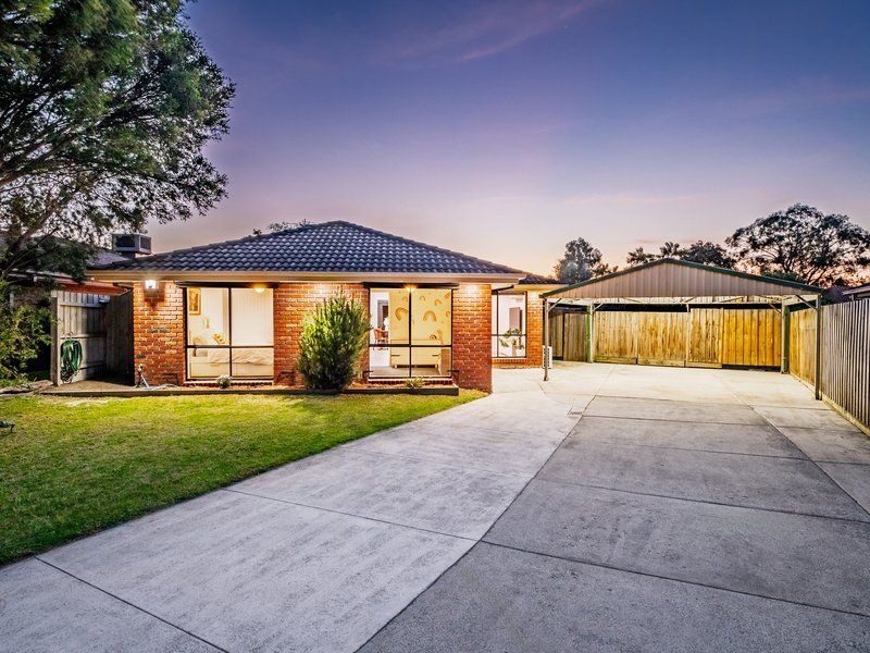 11 Natalie Court, Cranbourne West VIC 3977