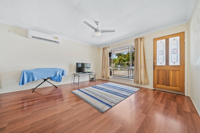 Photo - 11 Natone Court, Edens Landing QLD 4207 - Image 3