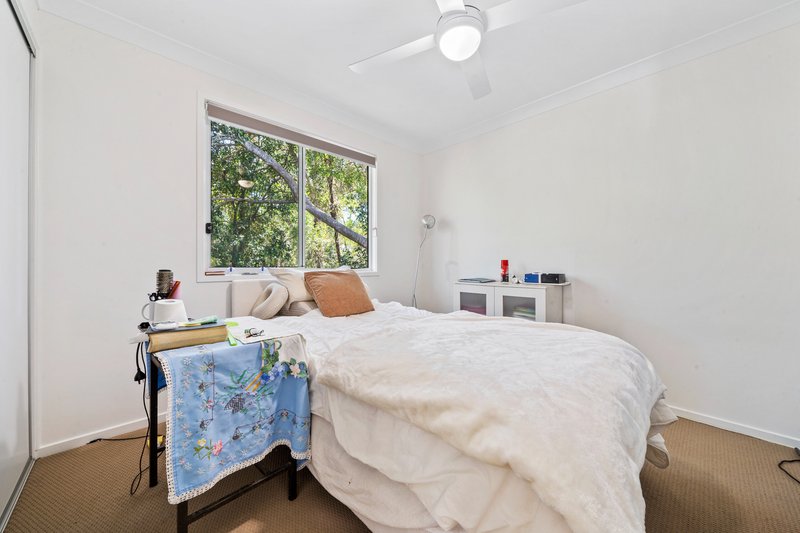 Photo - 11 Natone Court, Edens Landing QLD 4207 - Image 14