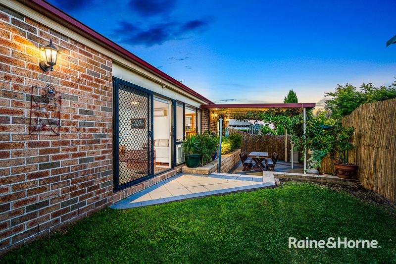 Photo - 11 Navajo Close, Stanhope Gardens NSW 2768 - Image 11