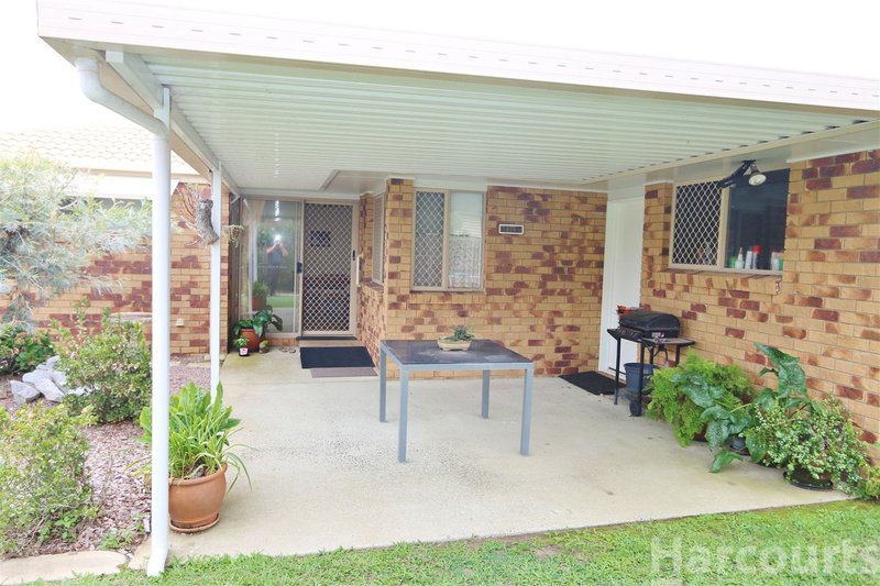 Photo - 11 Nelson Street, Sandstone Point QLD 4511 - Image 3