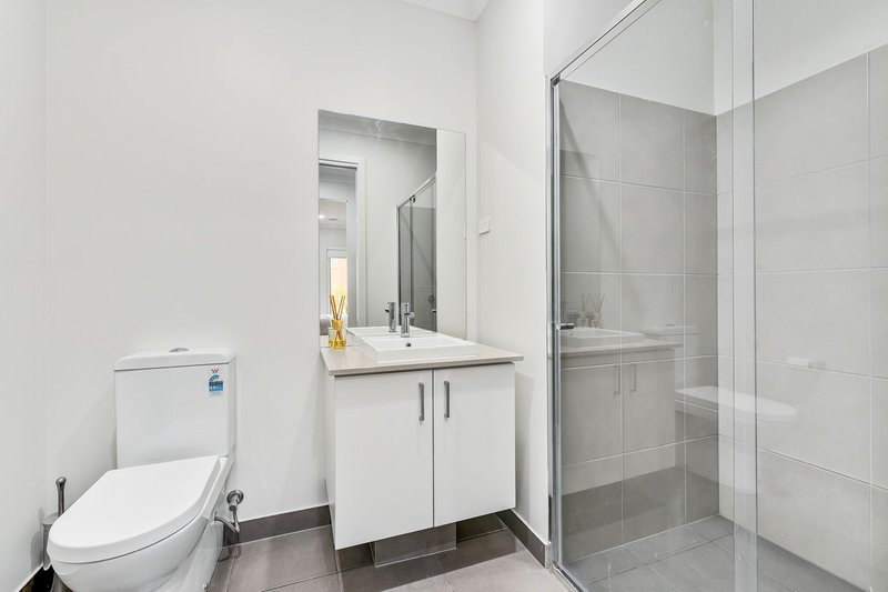 Photo - 11 Newson Street, Keysborough VIC 3173 - Image 11