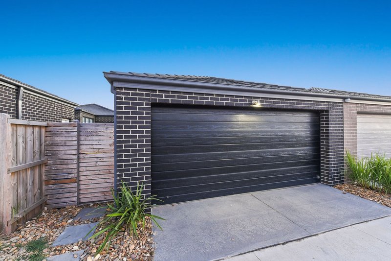 Photo - 11 Newson Street, Keysborough VIC 3173 - Image 17