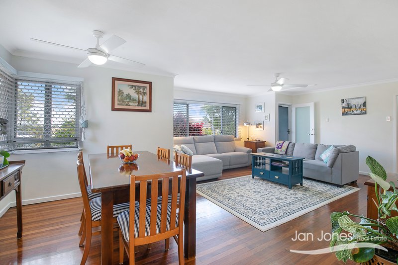 Photo - 11 Nichols Road, Kippa-Ring QLD 4021 - Image 3