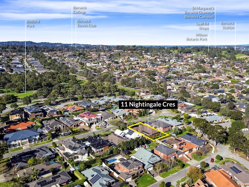 Photo - 11 Nightingale Crescent, Berwick VIC 3806 - Image 21