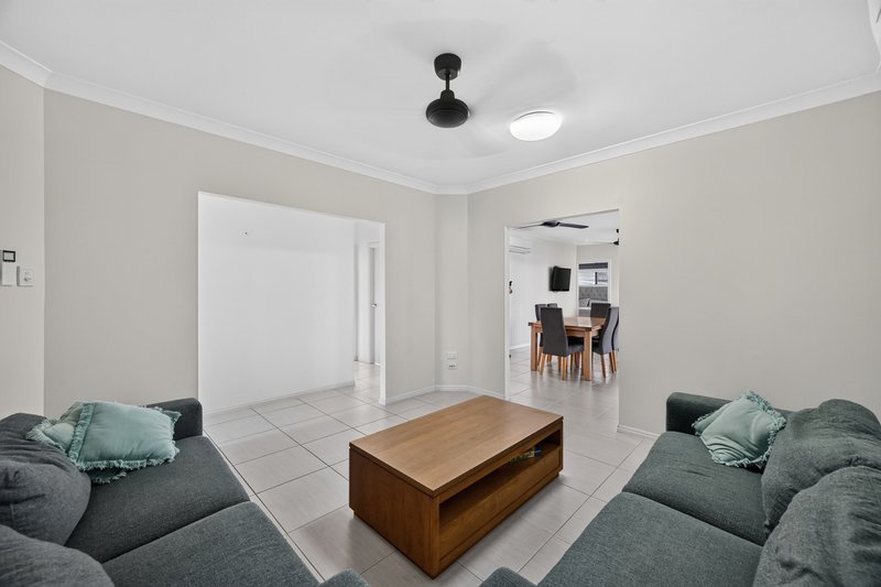Photo - 11 Ningaloo Crescent, Burdell QLD 4818 - Image 6