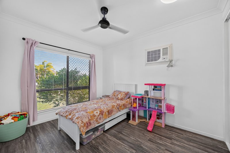 Photo - 11 Ningaloo Crescent, Burdell QLD 4818 - Image 8