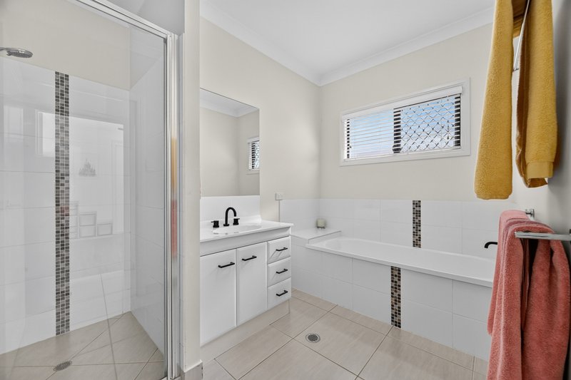 Photo - 11 Ningaloo Crescent, Burdell QLD 4818 - Image 11