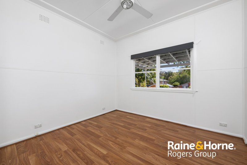 Photo - 11 Ninth Avenue, Toukley NSW 2263 - Image 6