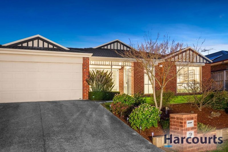 11 Noel Court, Wantirna South VIC 3152