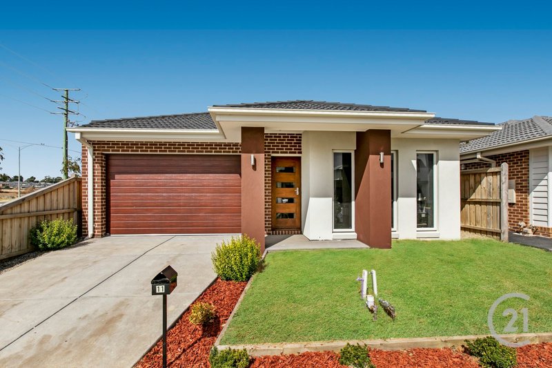 11 Nolan Crescent, Officer VIC 3809