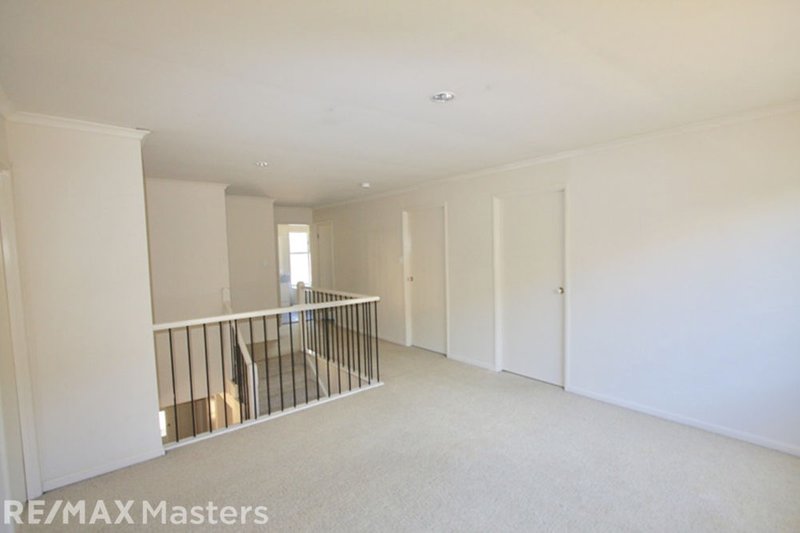 Photo - 11 Norinda Street, Sunnybank QLD 4109 - Image 6