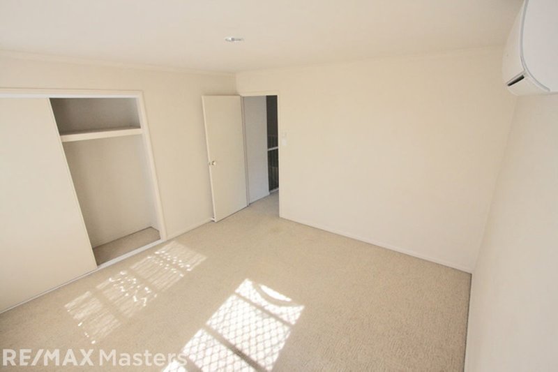 Photo - 11 Norinda Street, Sunnybank QLD 4109 - Image 9