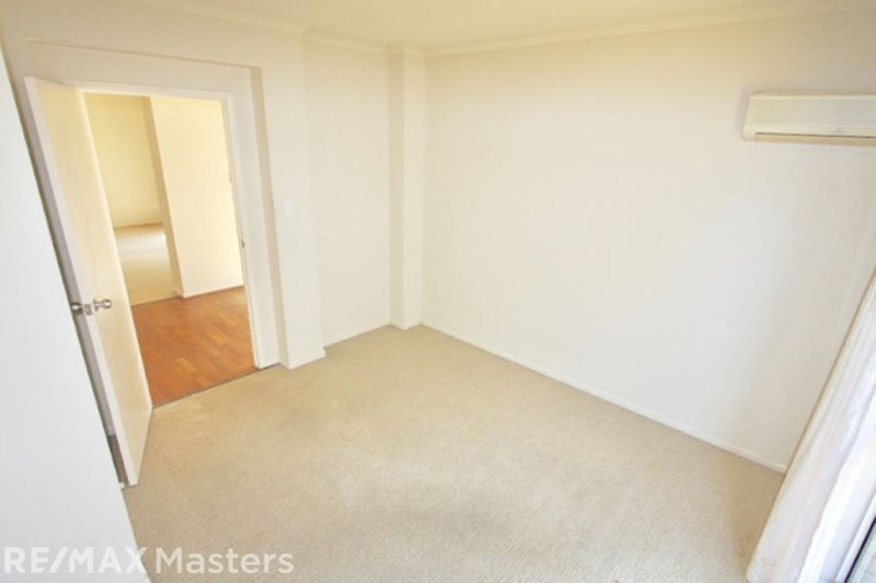 Photo - 11 Norinda Street, Sunnybank QLD 4109 - Image 11