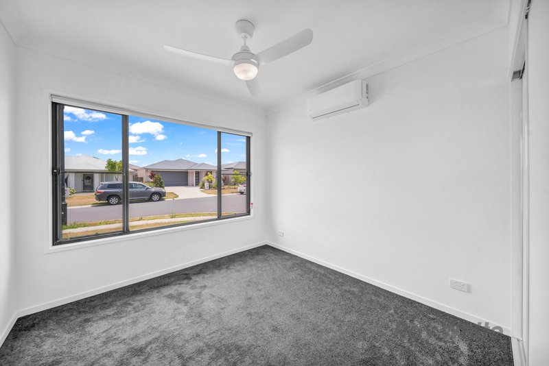 Photo - 11 Northerly Street, Logan Reserve QLD 4133 - Image 9