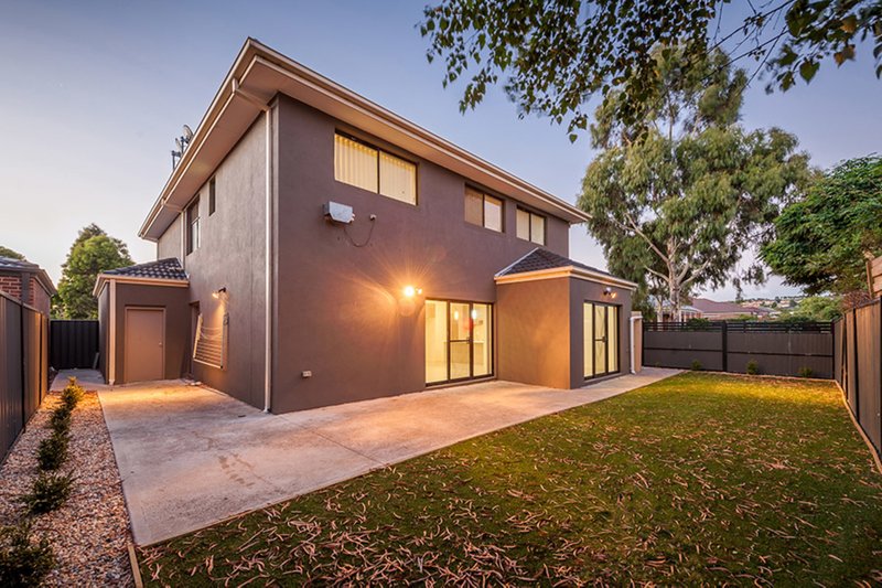 Photo - 11 Northumberland Circuit, Craigieburn VIC 3064 - Image 12